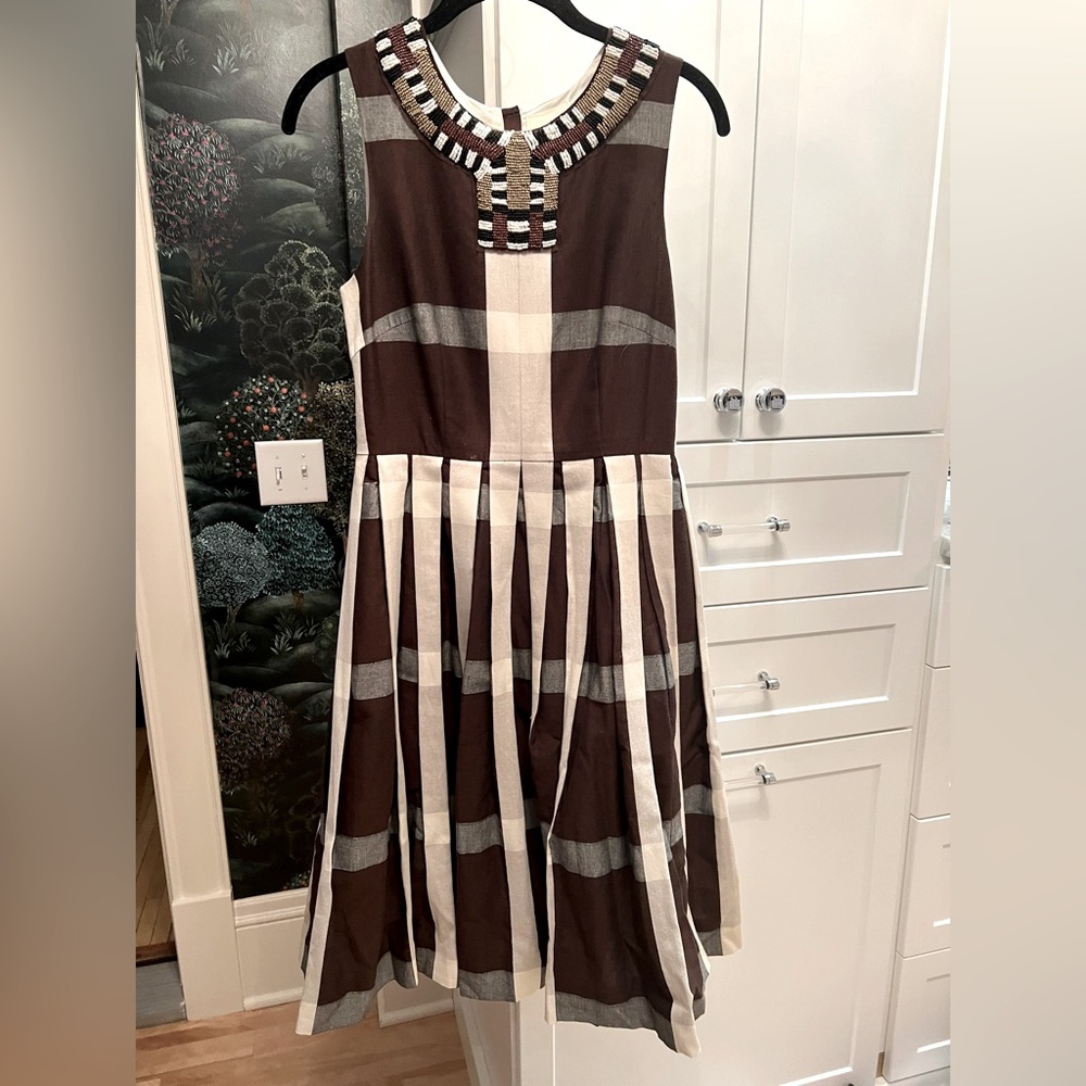 MAEVE dress. Beaded neckline.